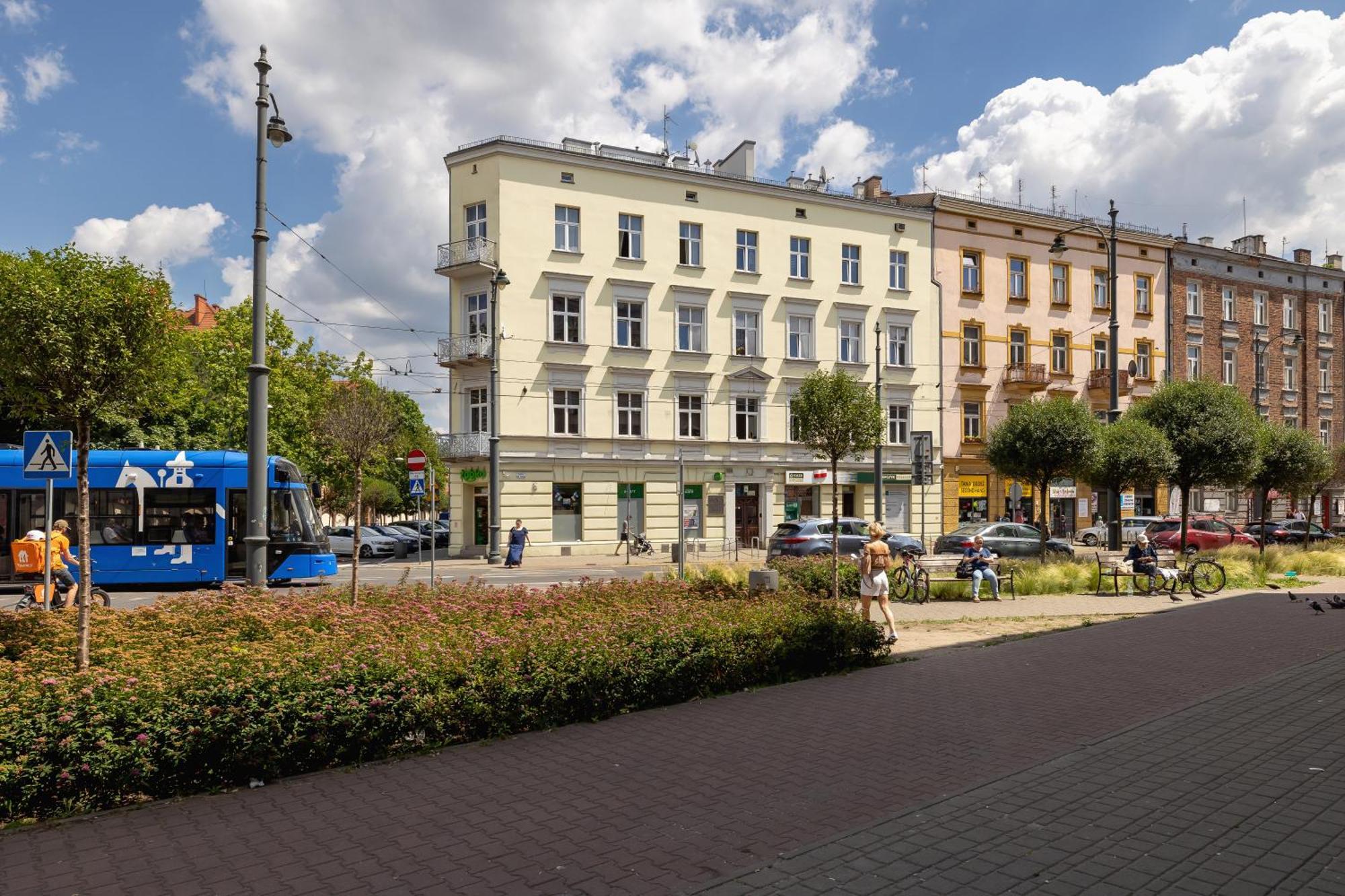1-Bedroom Apartment With Balcony - Dluga 65 Cracóvia Exterior foto
